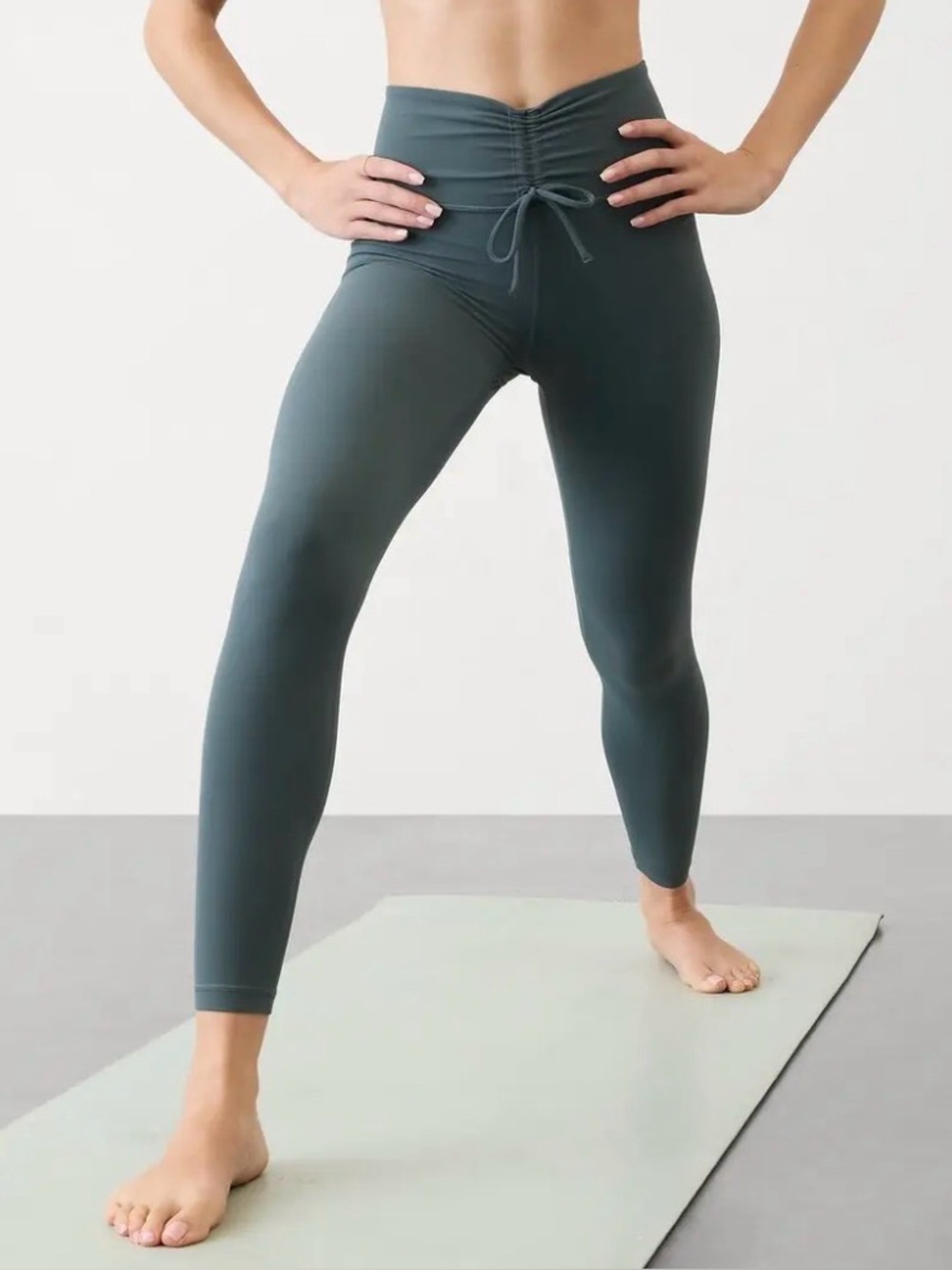 Athleta Elation Cinch Tight